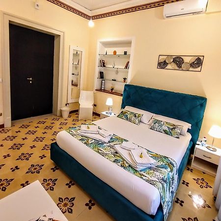 Suleima B&B Messina Centro Kültér fotó