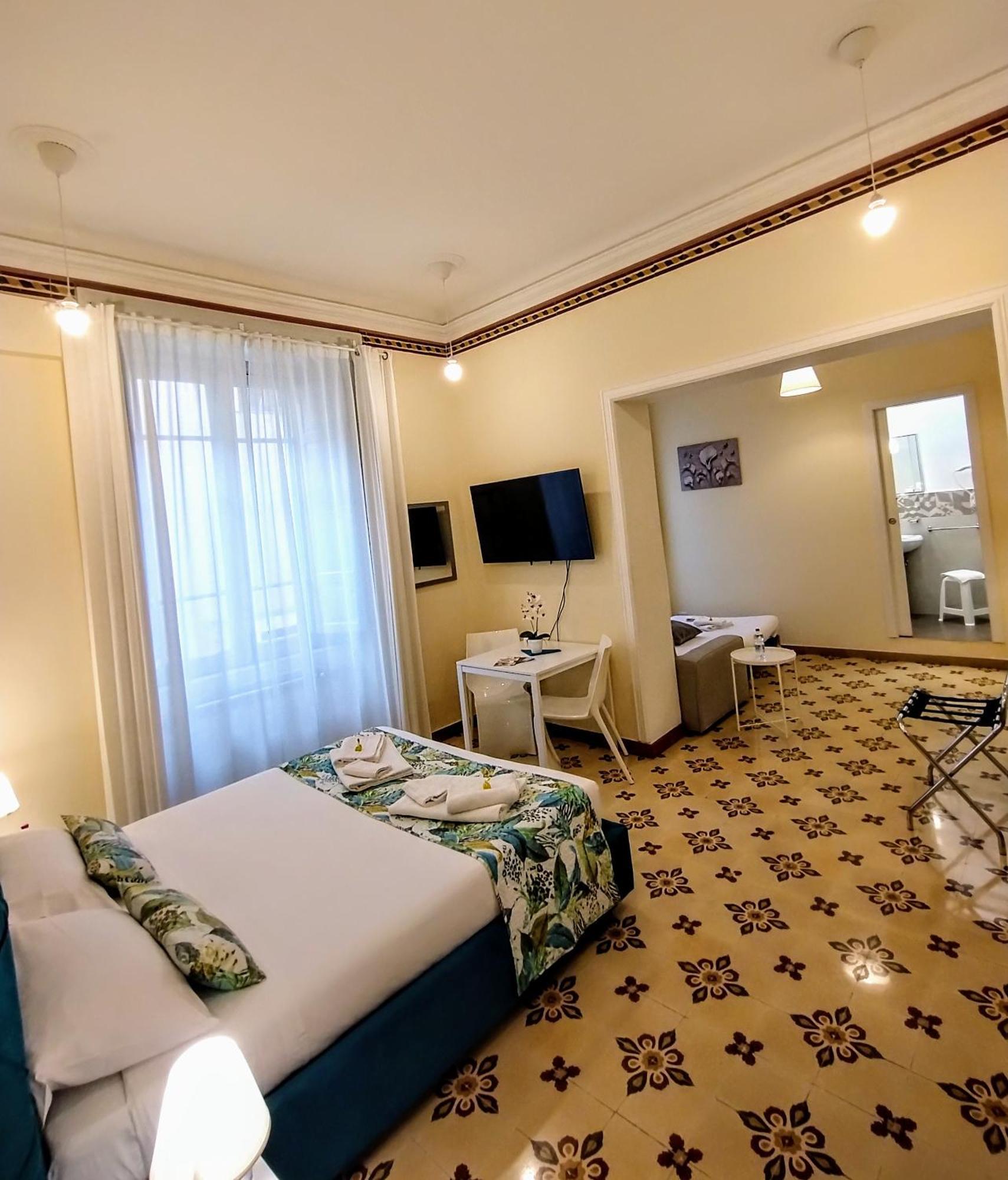 Suleima B&B Messina Centro Kültér fotó